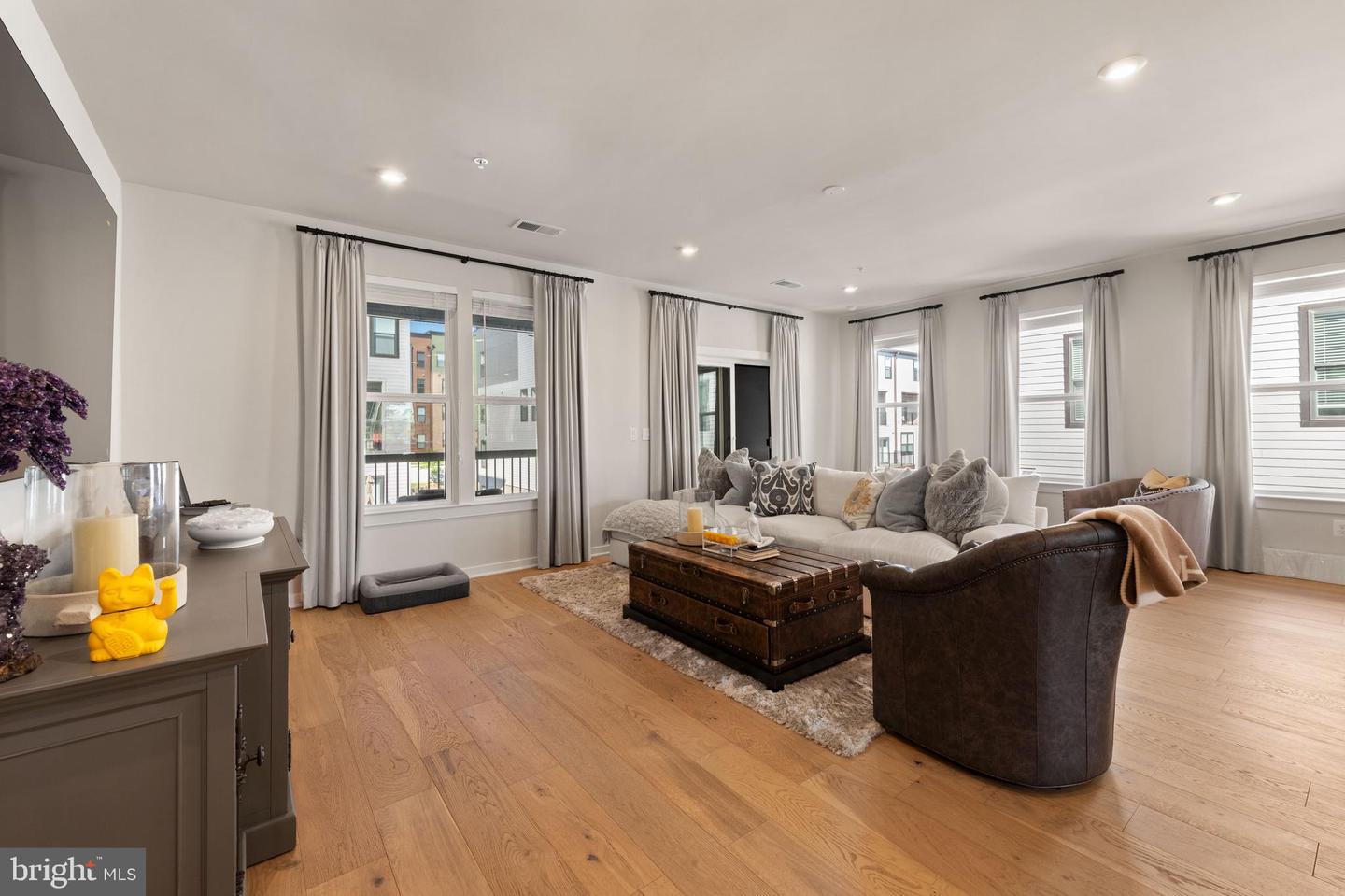 4138 LEGATO RD #50, FAIRFAX, Virginia 22033, 3 Bedrooms Bedrooms, ,2 BathroomsBathrooms,Residential,For sale,4138 LEGATO RD #50,VAFX2265868 MLS # VAFX2265868