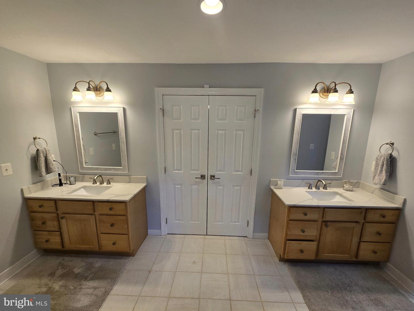 5214 SWAIN DR, WARRENTON, Virginia 20187, 4 Bedrooms Bedrooms, ,4 BathroomsBathrooms,Residential,For sale,5214 SWAIN DR,VAFQ2017042 MLS # VAFQ2017042