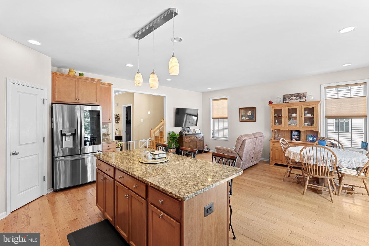 6615 BARTRAMS FOREST LN, HAYMARKET, Virginia 20169, 3 Bedrooms Bedrooms, 9 Rooms Rooms,3 BathroomsBathrooms,Residential,For sale,6615 BARTRAMS FOREST LN,VAPW2102478 MLS # VAPW2102478
