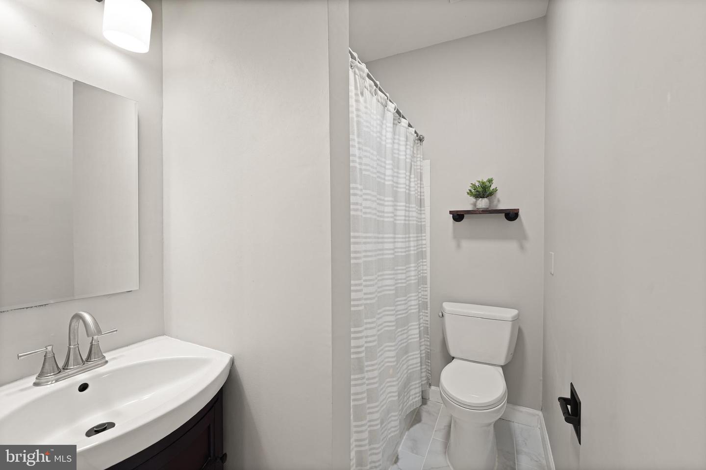 24224 KNOLLBROOK PL, ALDIE, Virginia 20105, 6 Bedrooms Bedrooms, ,5 BathroomsBathrooms,Residential,For sale,24224 KNOLLBROOK PL,VALO2105500 MLS # VALO2105500