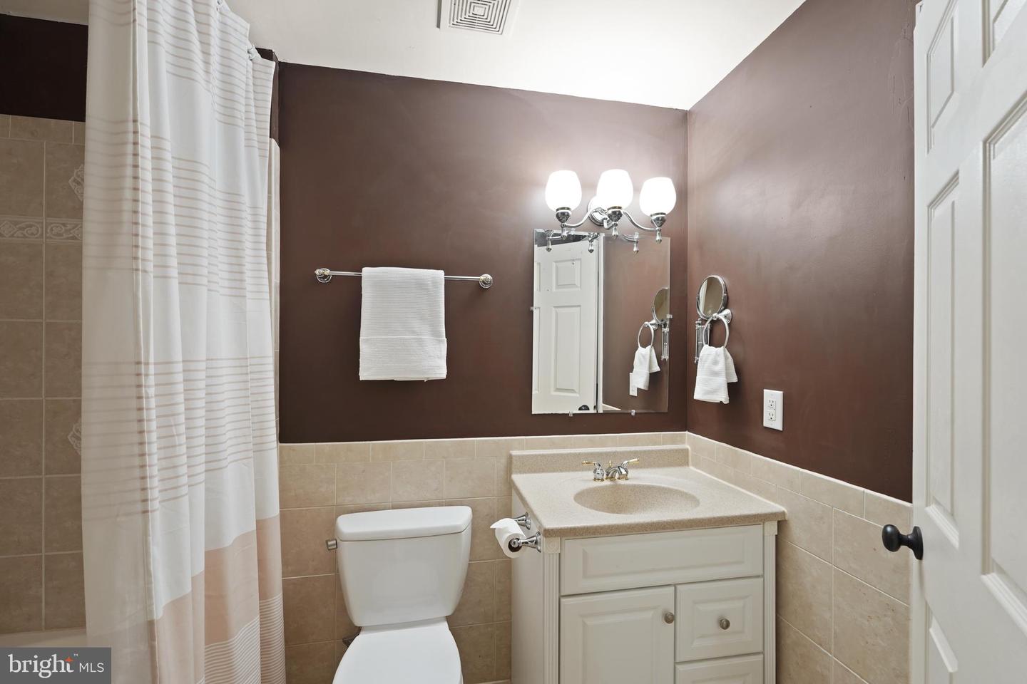 24224 KNOLLBROOK PL, ALDIE, Virginia 20105, 6 Bedrooms Bedrooms, ,5 BathroomsBathrooms,Residential,For sale,24224 KNOLLBROOK PL,VALO2105500 MLS # VALO2105500