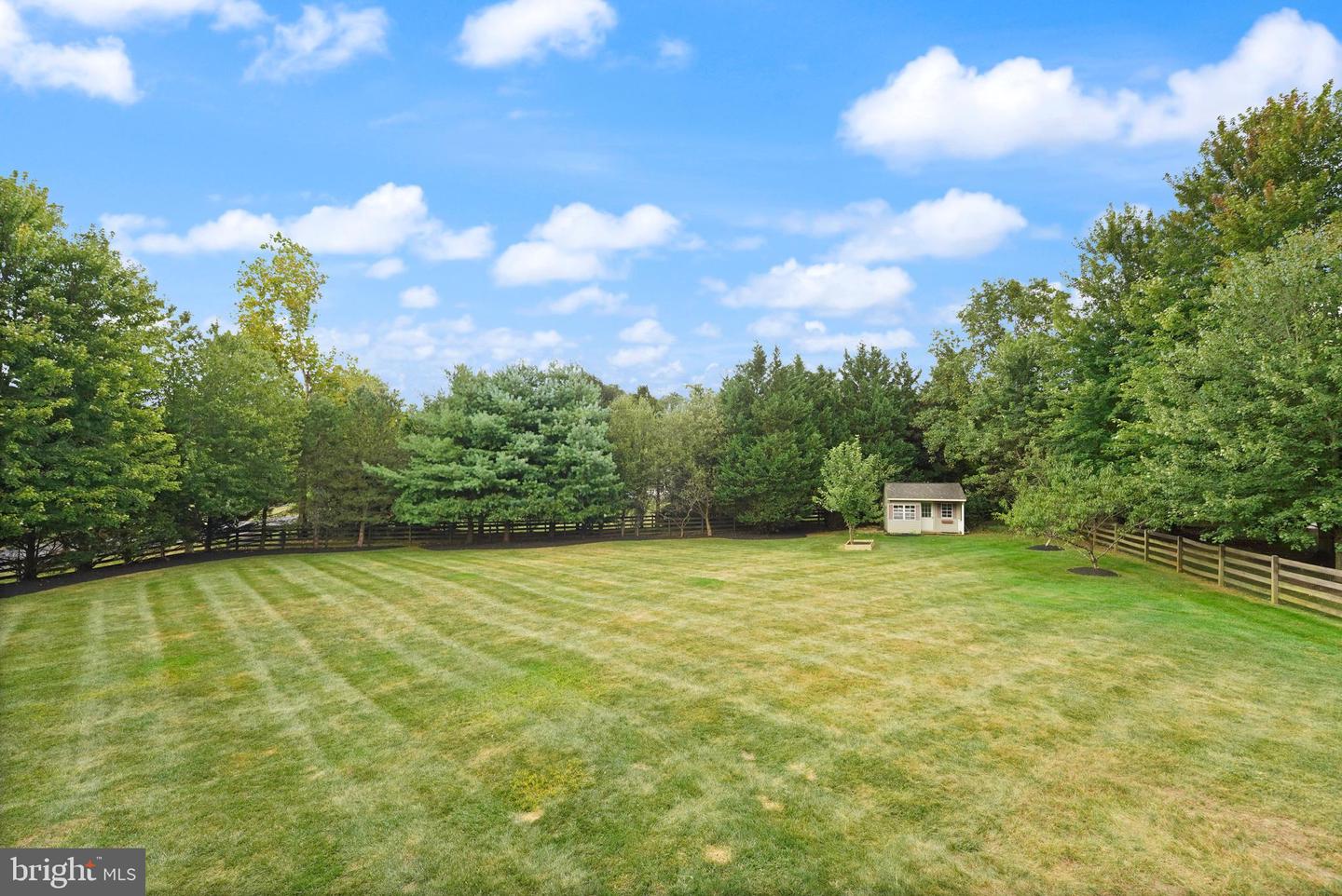 24224 KNOLLBROOK PL, ALDIE, Virginia 20105, 6 Bedrooms Bedrooms, ,5 BathroomsBathrooms,Residential,For sale,24224 KNOLLBROOK PL,VALO2105500 MLS # VALO2105500