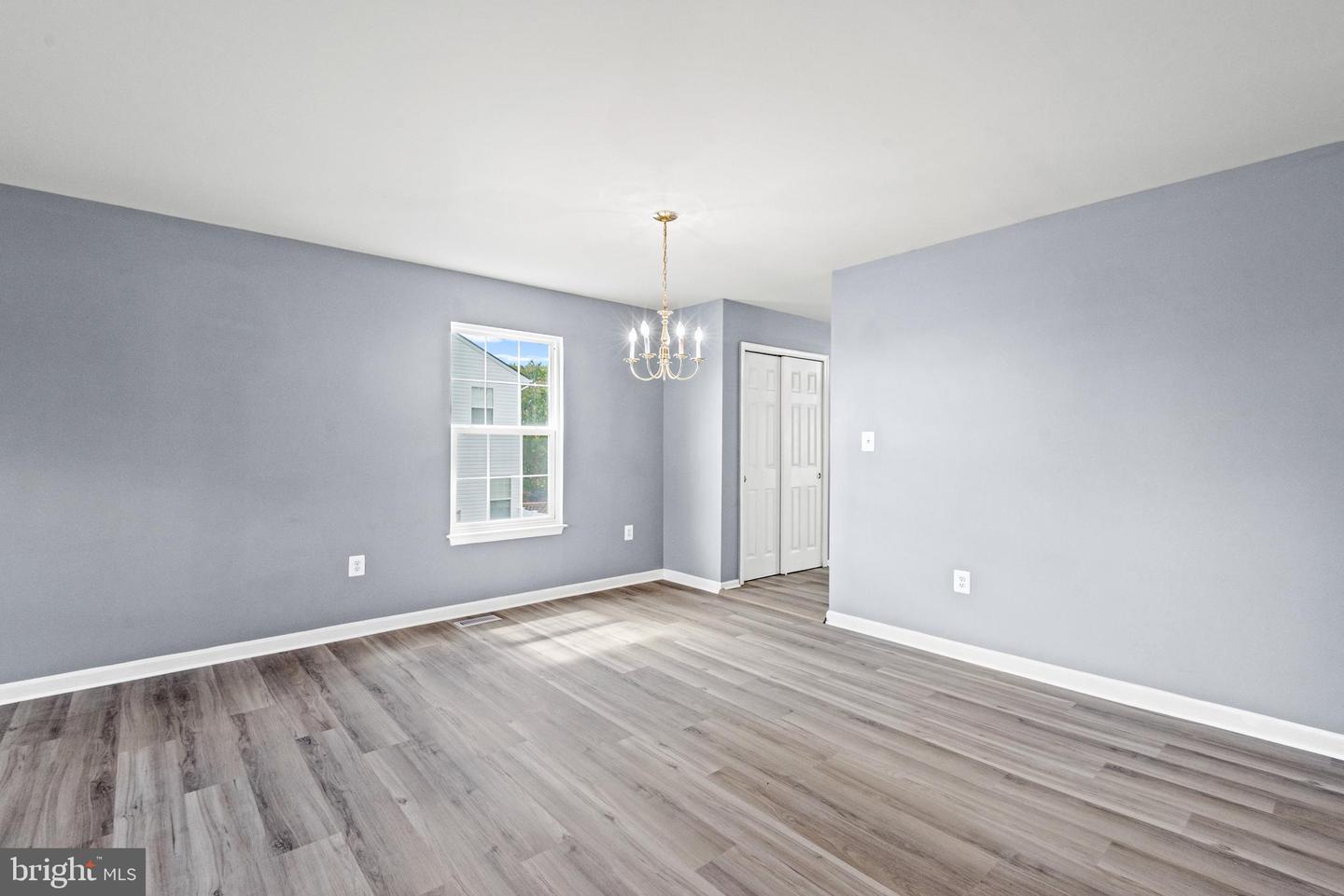 30 STANLEY LOOP, FREDERICKSBURG, Virginia 22406, 4 Bedrooms Bedrooms, 10 Rooms Rooms,2 BathroomsBathrooms,Residential,For sale,30 STANLEY LOOP,VAST2042266 MLS # VAST2042266