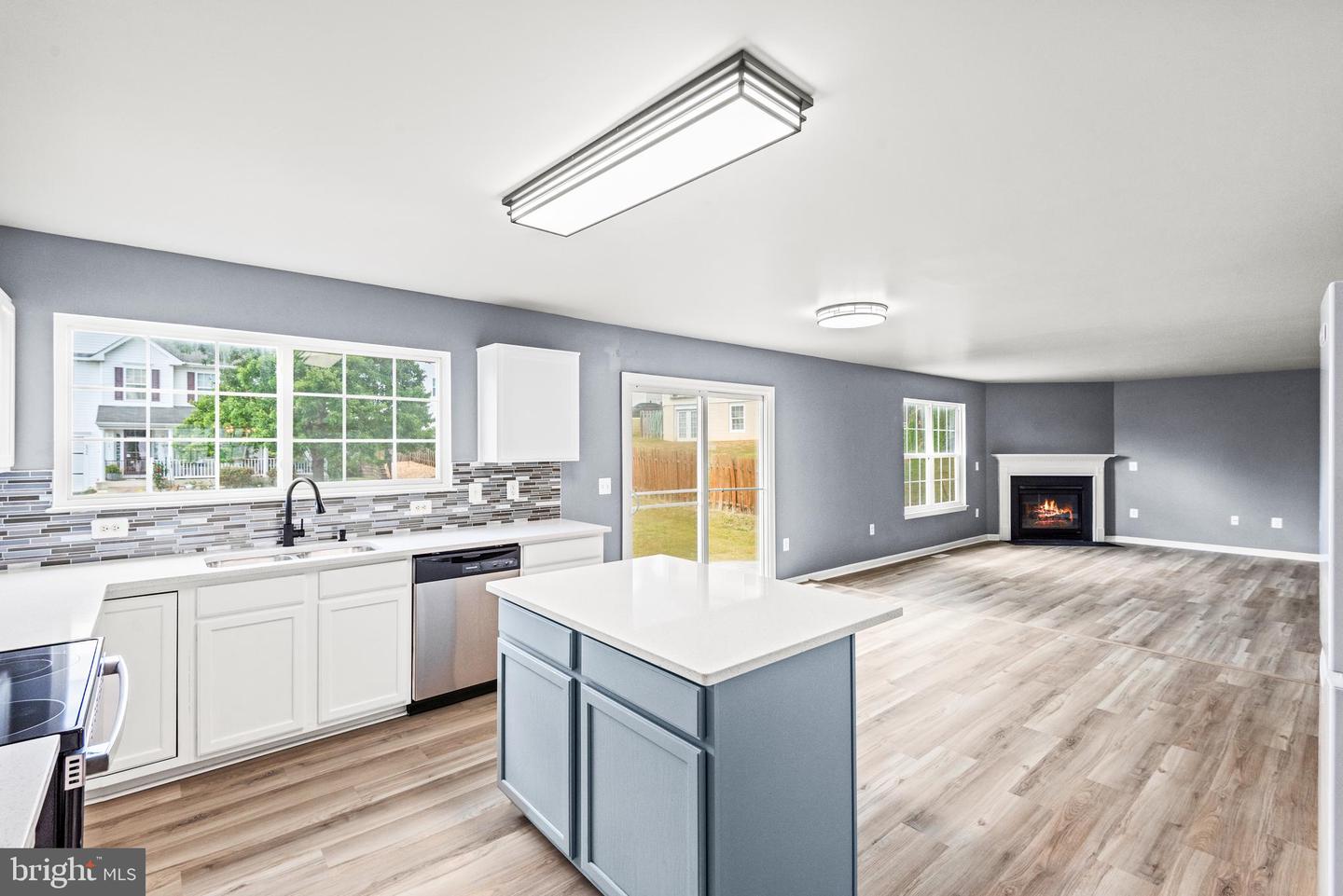 30 STANLEY LOOP, FREDERICKSBURG, Virginia 22406, 4 Bedrooms Bedrooms, 10 Rooms Rooms,2 BathroomsBathrooms,Residential,For sale,30 STANLEY LOOP,VAST2042266 MLS # VAST2042266