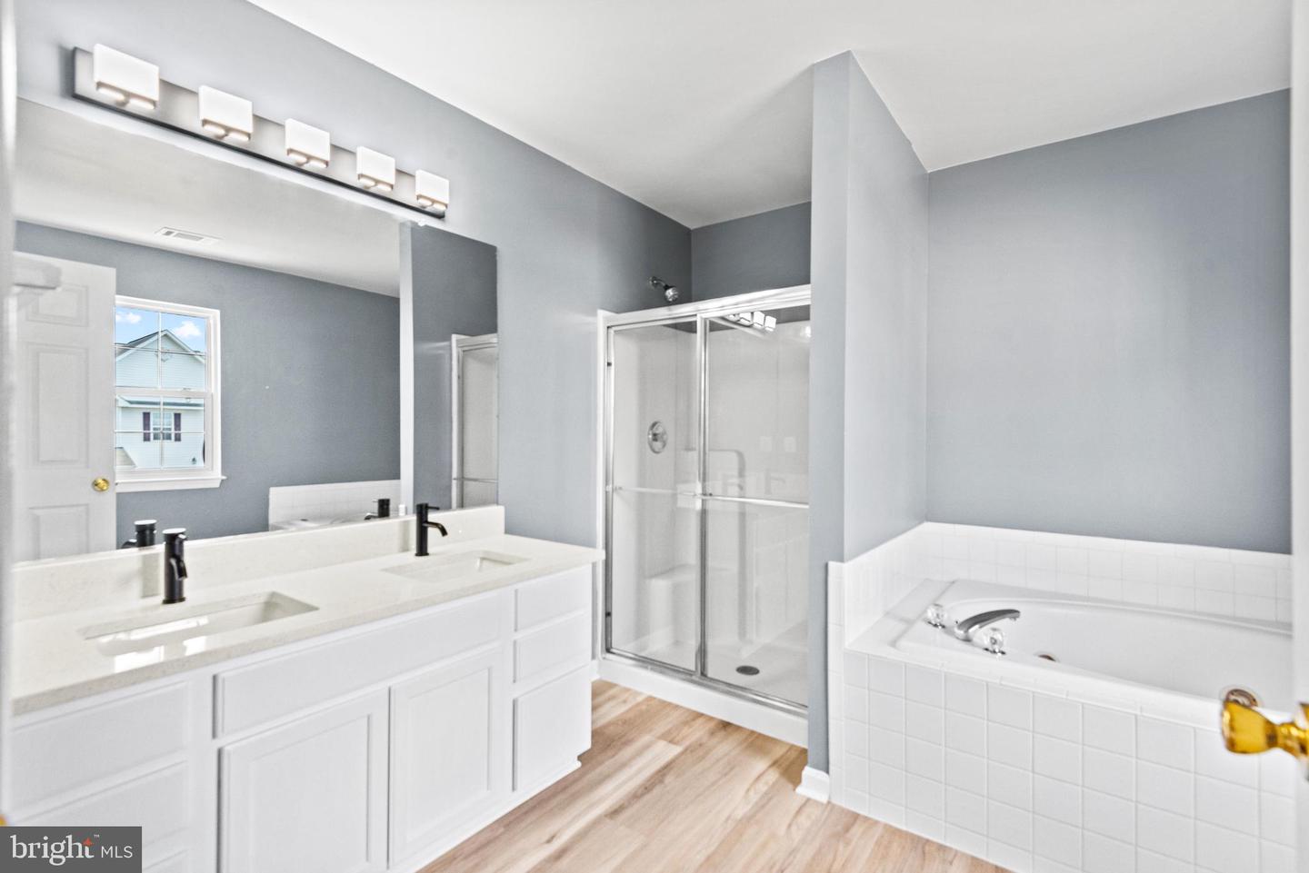 30 STANLEY LOOP, FREDERICKSBURG, Virginia 22406, 4 Bedrooms Bedrooms, 10 Rooms Rooms,2 BathroomsBathrooms,Residential,For sale,30 STANLEY LOOP,VAST2042266 MLS # VAST2042266