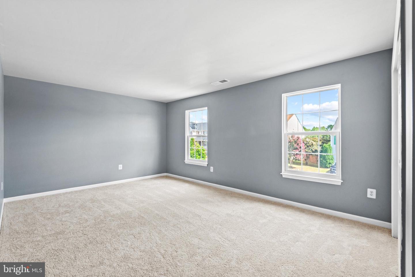 30 STANLEY LOOP, FREDERICKSBURG, Virginia 22406, 4 Bedrooms Bedrooms, 10 Rooms Rooms,2 BathroomsBathrooms,Residential,For sale,30 STANLEY LOOP,VAST2042266 MLS # VAST2042266