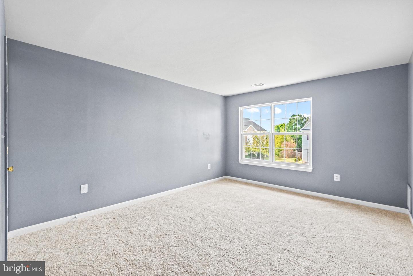 30 STANLEY LOOP, FREDERICKSBURG, Virginia 22406, 4 Bedrooms Bedrooms, 10 Rooms Rooms,2 BathroomsBathrooms,Residential,For sale,30 STANLEY LOOP,VAST2042266 MLS # VAST2042266