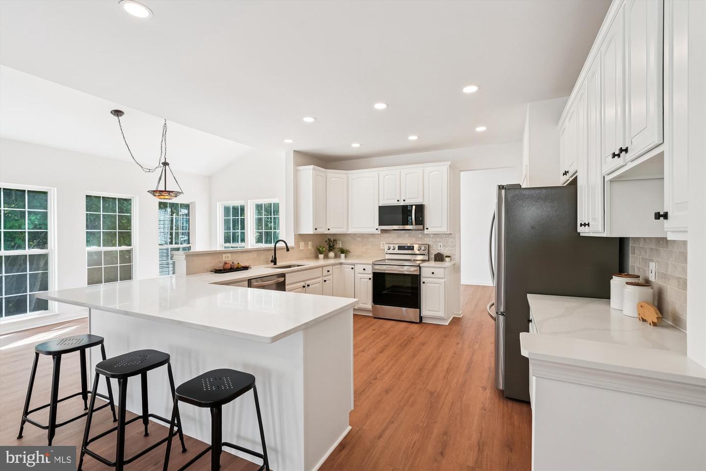 13235 AMBLEWOOD DR, MANASSAS, Virginia 20112, 5 Bedrooms Bedrooms, ,3 BathroomsBathrooms,Residential,For sale,13235 AMBLEWOOD DR,VAPW2102976 MLS # VAPW2102976