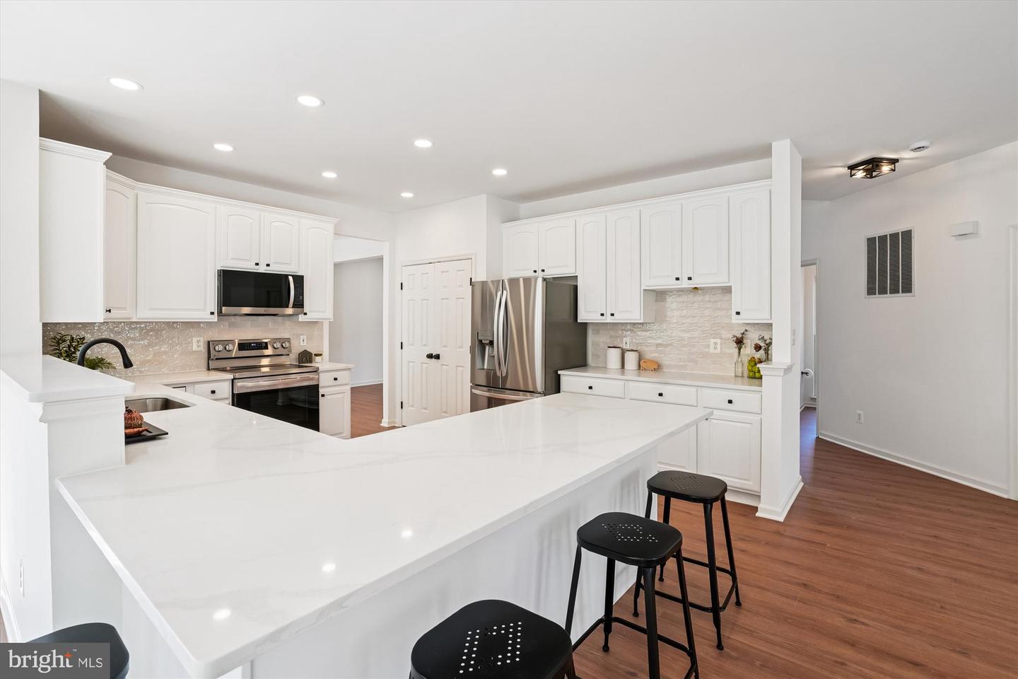13235 AMBLEWOOD DR, MANASSAS, Virginia 20112, 5 Bedrooms Bedrooms, ,3 BathroomsBathrooms,Residential,For sale,13235 AMBLEWOOD DR,VAPW2102976 MLS # VAPW2102976