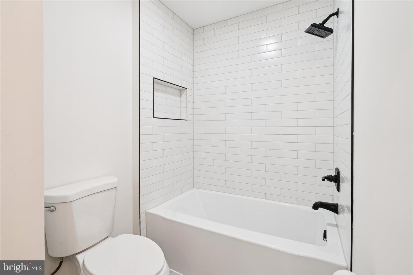 13235 AMBLEWOOD DR, MANASSAS, Virginia 20112, 5 Bedrooms Bedrooms, ,3 BathroomsBathrooms,Residential,For sale,13235 AMBLEWOOD DR,VAPW2102976 MLS # VAPW2102976