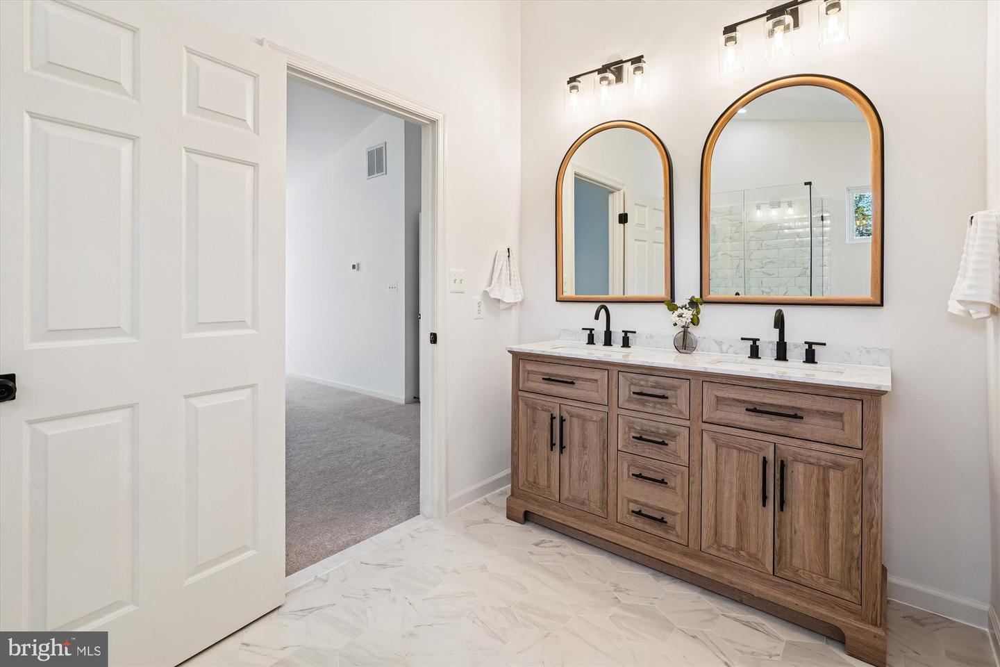 13235 AMBLEWOOD DR, MANASSAS, Virginia 20112, 5 Bedrooms Bedrooms, ,3 BathroomsBathrooms,Residential,For sale,13235 AMBLEWOOD DR,VAPW2102976 MLS # VAPW2102976