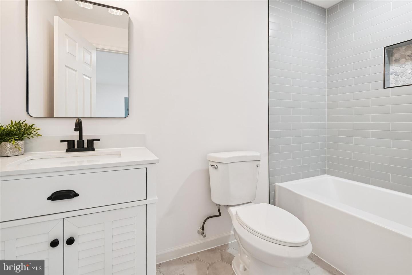 13235 AMBLEWOOD DR, MANASSAS, Virginia 20112, 5 Bedrooms Bedrooms, ,3 BathroomsBathrooms,Residential,For sale,13235 AMBLEWOOD DR,VAPW2102976 MLS # VAPW2102976