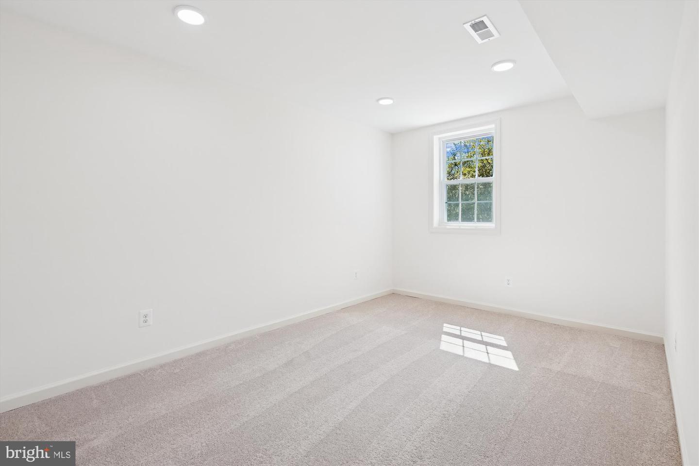 13235 AMBLEWOOD DR, MANASSAS, Virginia 20112, 5 Bedrooms Bedrooms, ,3 BathroomsBathrooms,Residential,For sale,13235 AMBLEWOOD DR,VAPW2102976 MLS # VAPW2102976