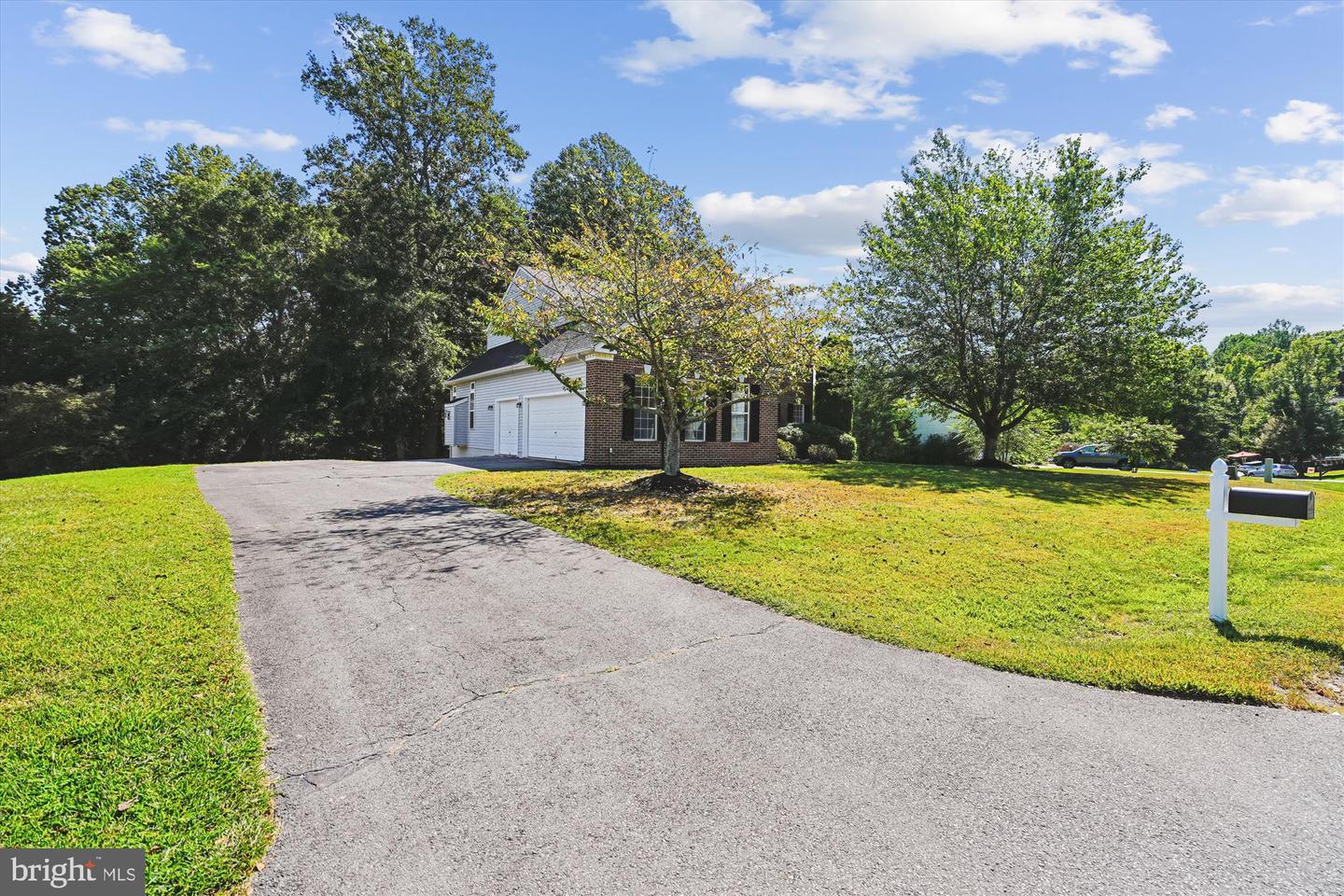 13235 AMBLEWOOD DR, MANASSAS, Virginia 20112, 5 Bedrooms Bedrooms, ,3 BathroomsBathrooms,Residential,For sale,13235 AMBLEWOOD DR,VAPW2102976 MLS # VAPW2102976