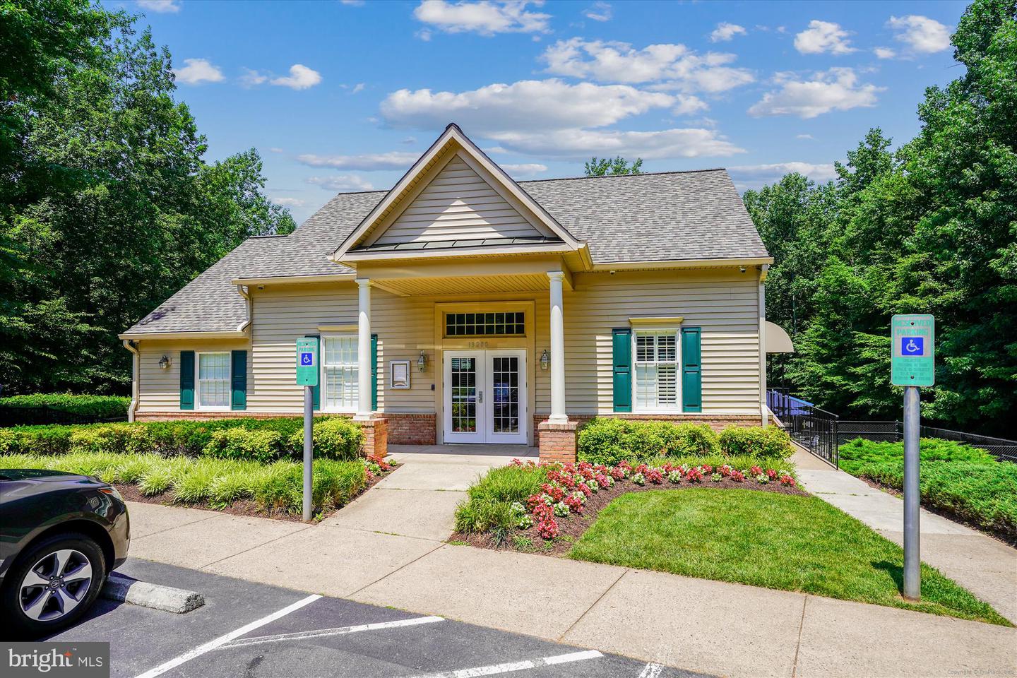 13235 AMBLEWOOD DR, MANASSAS, Virginia 20112, 5 Bedrooms Bedrooms, ,3 BathroomsBathrooms,Residential,For sale,13235 AMBLEWOOD DR,VAPW2102976 MLS # VAPW2102976