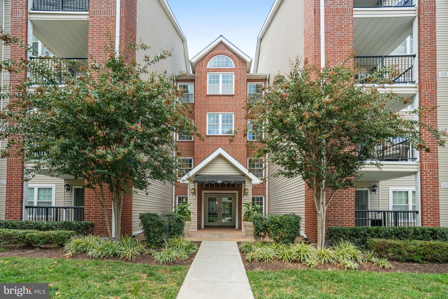 3307 WYNDHAM CIR #3169, ALEXANDRIA, Virginia 22302, 1 Bedroom Bedrooms, ,1 BathroomBathrooms,Residential,For sale,3307 WYNDHAM CIR #3169,VAAX2049218 MLS # VAAX2049218 3307 WYNDHAM CIR #3169, ALEXANDRIA, Virginia 22302, 1 Bedroom Bedrooms, ,1 BathroomBathrooms,Residential,For sale,3307 WYNDHAM CIR #3169,VAAX2049218 MLS # VAAX2049218