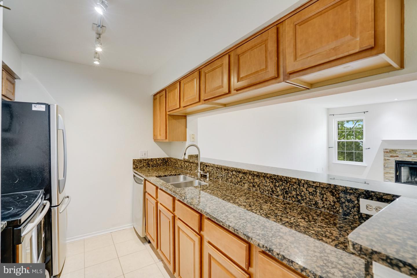 3307 WYNDHAM CIR #3169, ALEXANDRIA, Virginia 22302, 1 Bedroom Bedrooms, ,1 BathroomBathrooms,Residential,For sale,3307 WYNDHAM CIR #3169,VAAX2049218 MLS # VAAX2049218