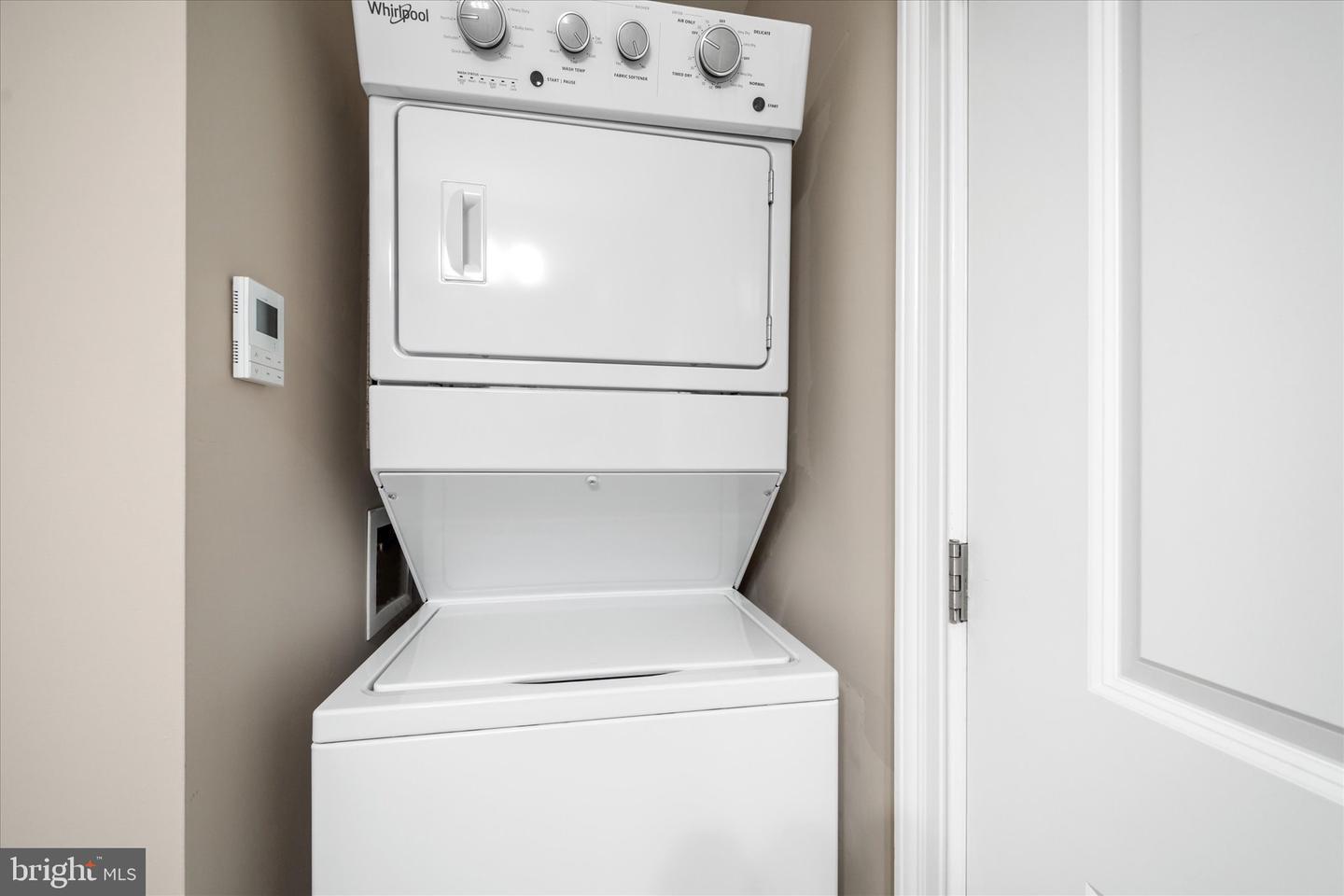 6301 EDSALL RD #301, ALEXANDRIA, Virginia 22312, 2 Bedrooms Bedrooms, ,2 BathroomsBathrooms,Residential,For sale,6301 EDSALL RD #301,VAFX2264758 MLS # VAFX2264758 6301 EDSALL RD #301, ALEXANDRIA, Virginia 22312, 2 Bedrooms Bedrooms, ,2 BathroomsBathrooms,Residential,For sale,6301 EDSALL RD #301,VAFX2264758 MLS # VAFX2264758