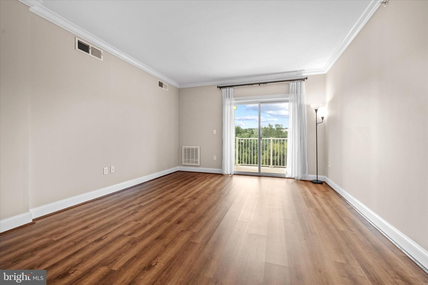 6301 EDSALL RD #301, ALEXANDRIA, Virginia 22312, 2 Bedrooms Bedrooms, ,2 BathroomsBathrooms,Residential,For sale,6301 EDSALL RD #301,VAFX2264758 MLS # VAFX2264758 6301 EDSALL RD #301, ALEXANDRIA, Virginia 22312, 2 Bedrooms Bedrooms, ,2 BathroomsBathrooms,Residential,For sale,6301 EDSALL RD #301,VAFX2264758 MLS # VAFX2264758