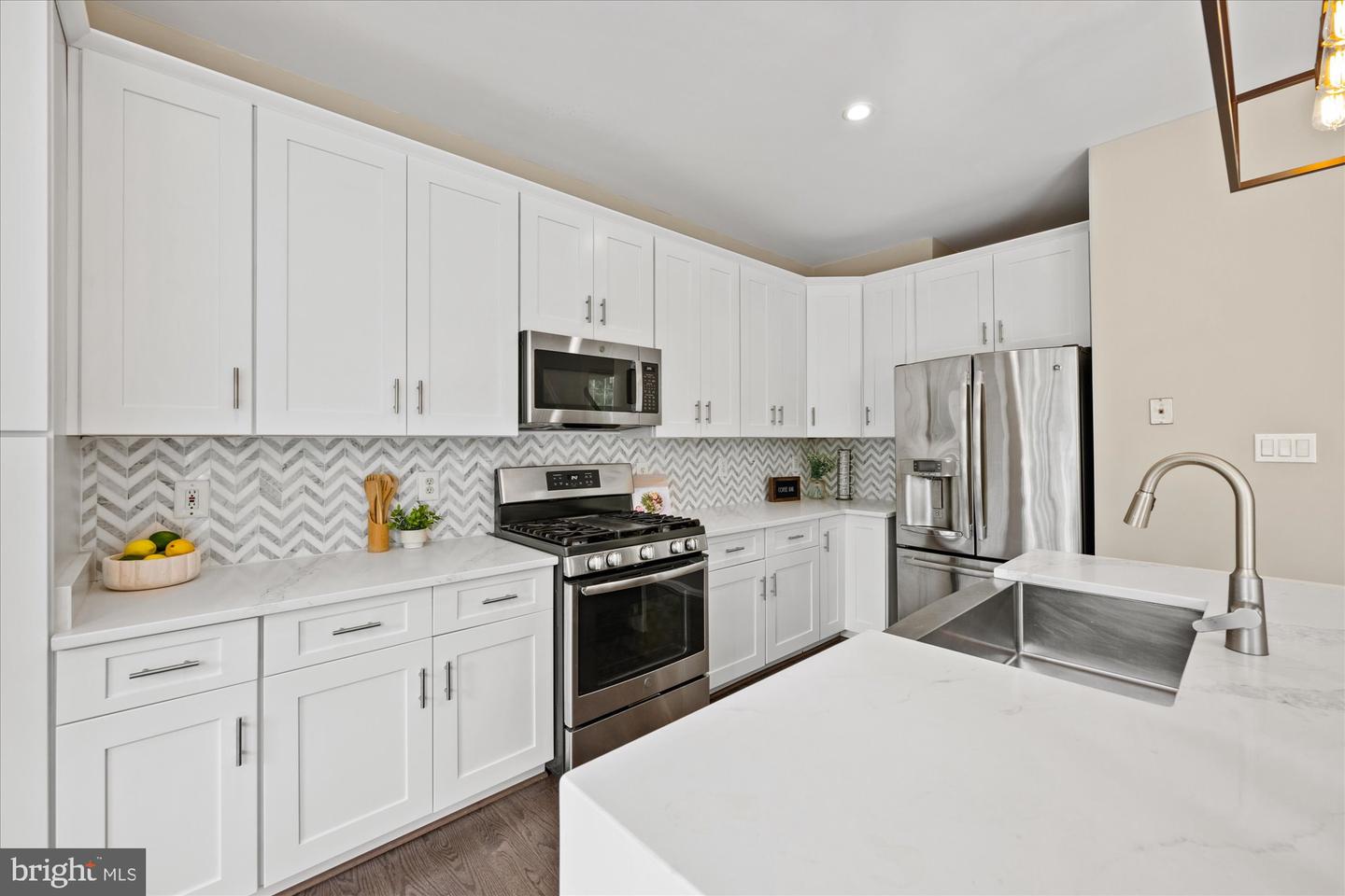 13438 BURROUGH FARM DR, HERNDON, Virginia 20171, 4 Bedrooms Bedrooms, ,3 BathroomsBathrooms,Residential,For sale,13438 BURROUGH FARM DR,VAFX2264960 MLS # VAFX2264960