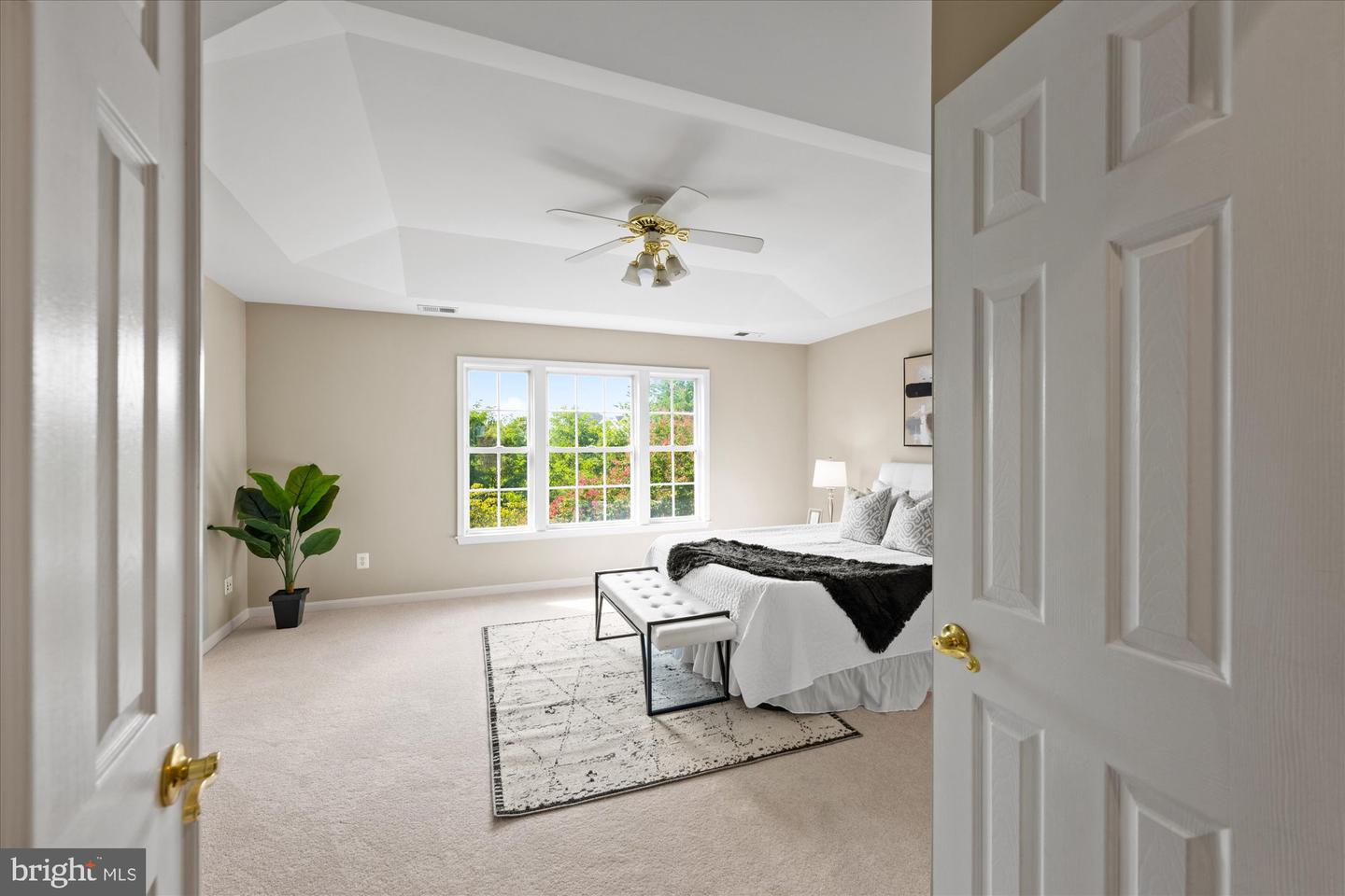 13438 BURROUGH FARM DR, HERNDON, Virginia 20171, 4 Bedrooms Bedrooms, ,3 BathroomsBathrooms,Residential,For sale,13438 BURROUGH FARM DR,VAFX2264960 MLS # VAFX2264960