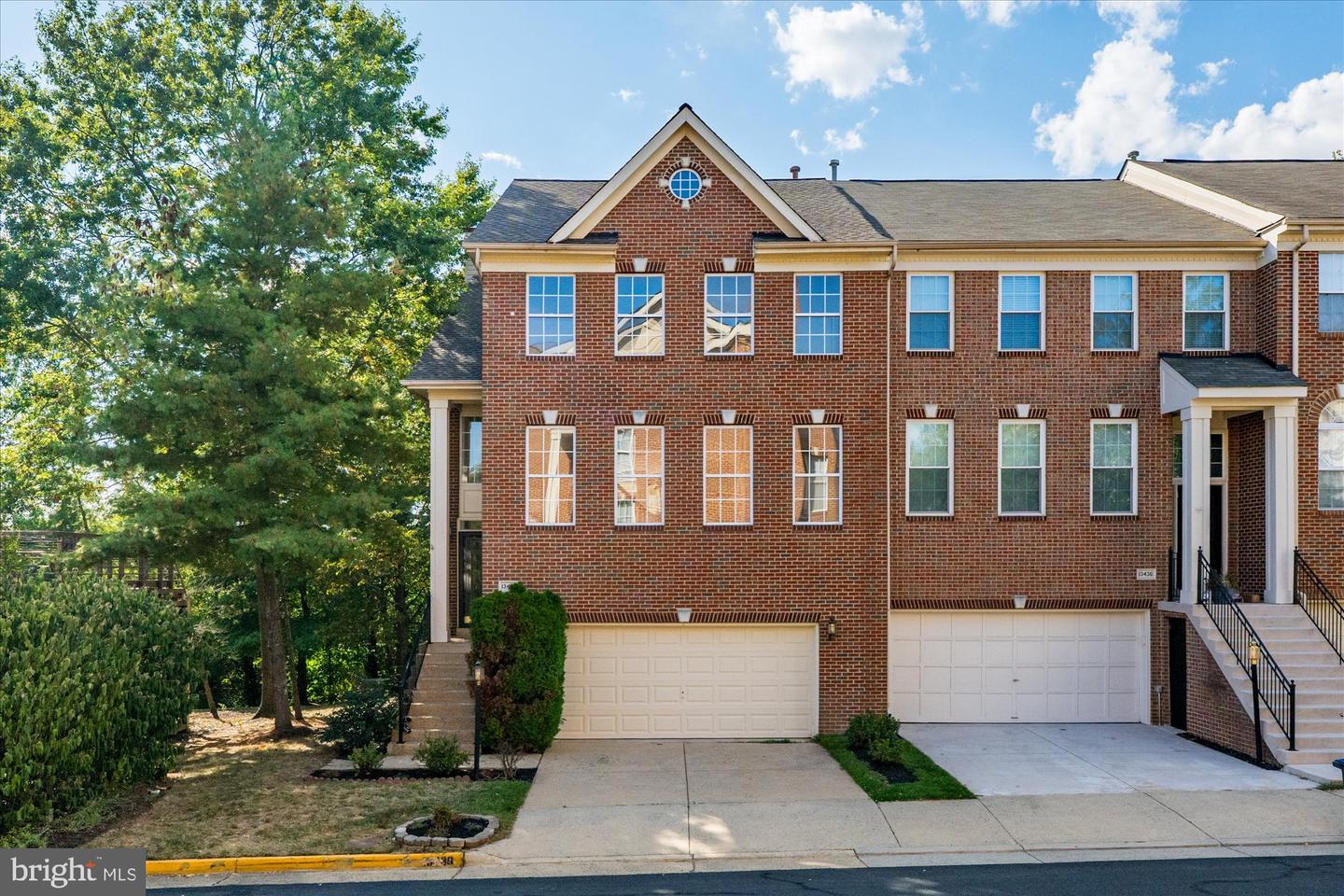 13438 BURROUGH FARM DR, HERNDON, Virginia 20171, 4 Bedrooms Bedrooms, ,3 BathroomsBathrooms,Residential,For sale,13438 BURROUGH FARM DR,VAFX2264960 MLS # VAFX2264960
