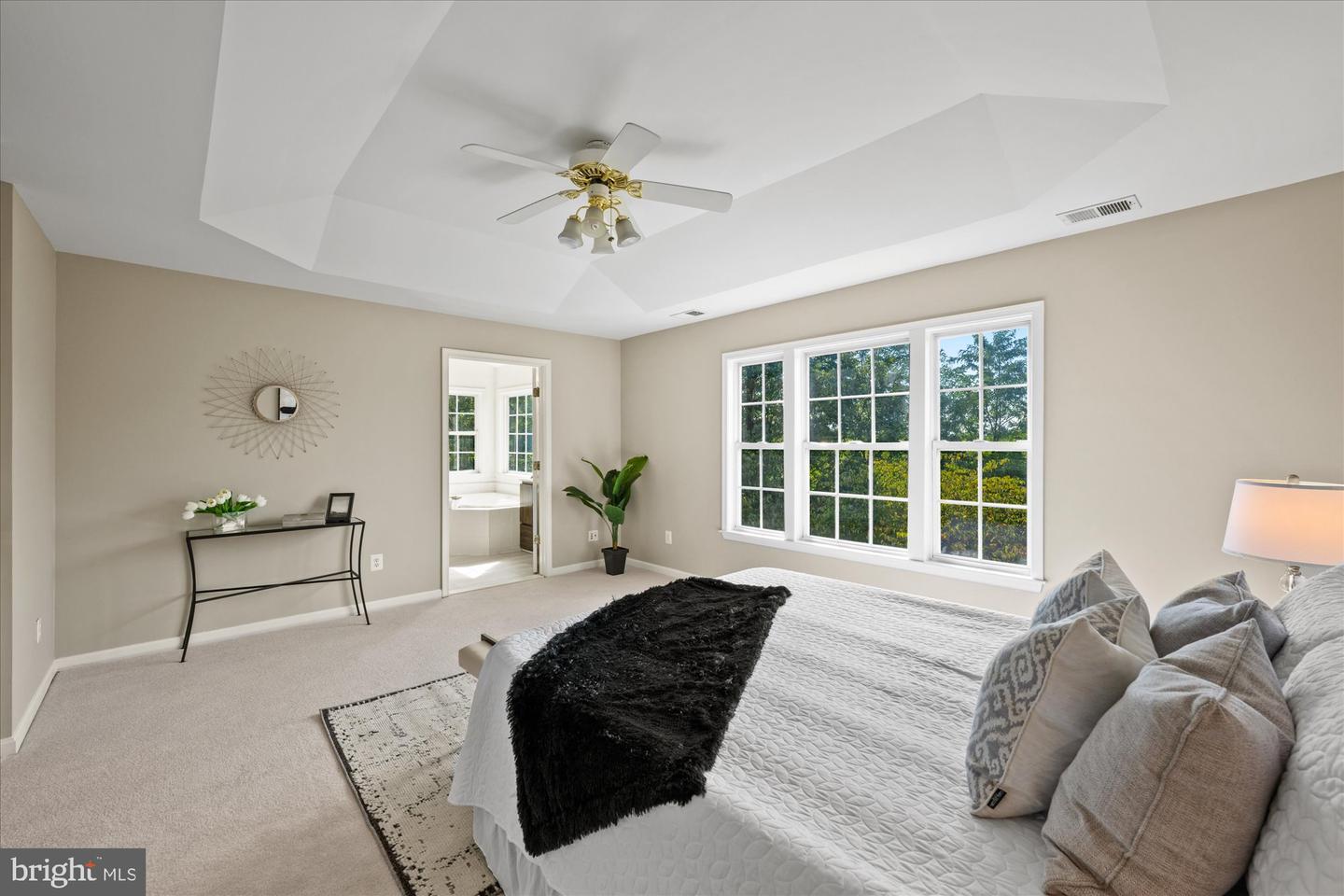 13438 BURROUGH FARM DR, HERNDON, Virginia 20171, 4 Bedrooms Bedrooms, ,3 BathroomsBathrooms,Residential,For sale,13438 BURROUGH FARM DR,VAFX2264960 MLS # VAFX2264960