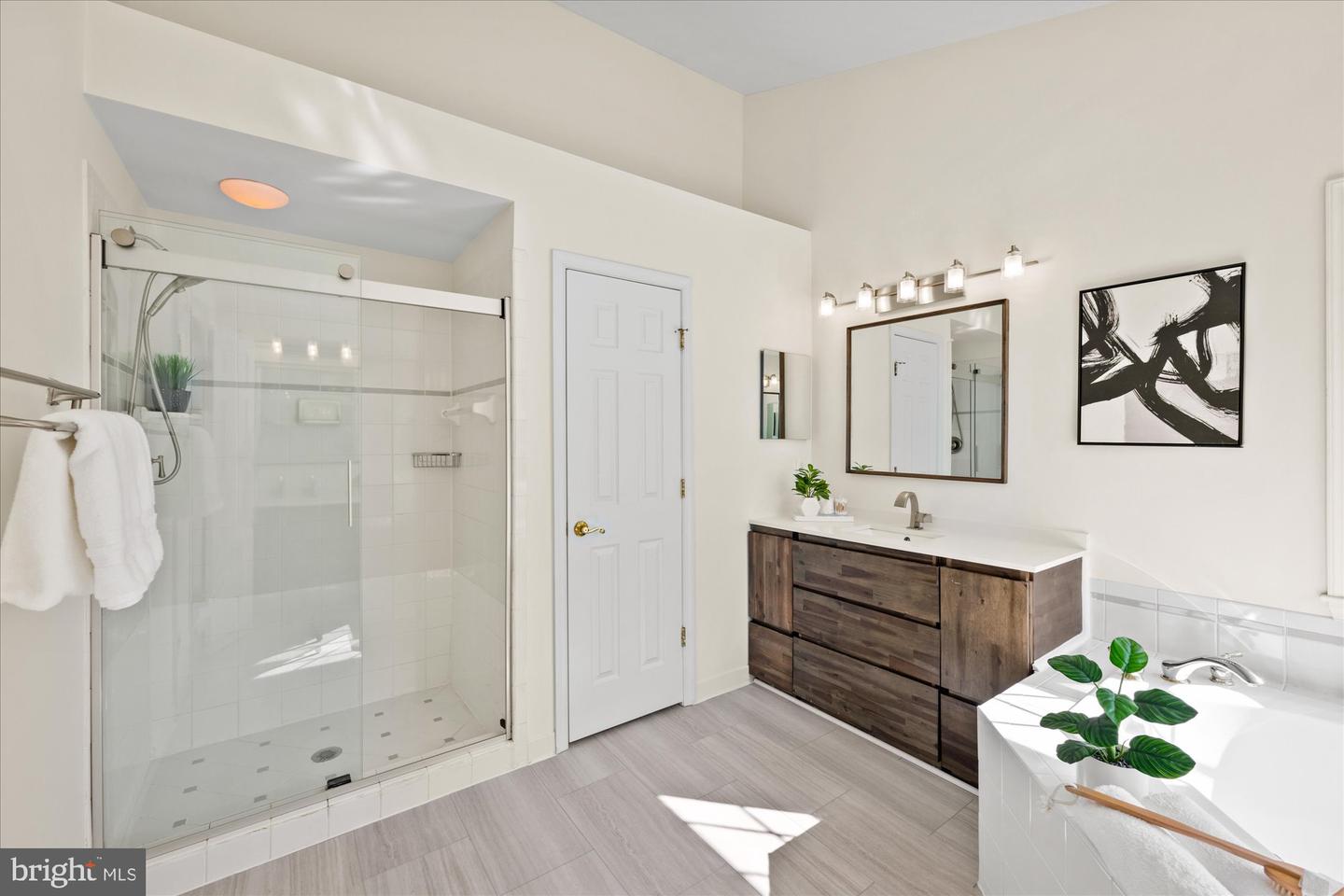 13438 BURROUGH FARM DR, HERNDON, Virginia 20171, 4 Bedrooms Bedrooms, ,3 BathroomsBathrooms,Residential,For sale,13438 BURROUGH FARM DR,VAFX2264960 MLS # VAFX2264960