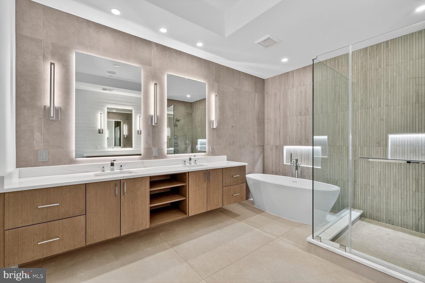 1881 N NASH ST #2109, ARLINGTON, Virginia 22209, 3 Bedrooms Bedrooms, ,3 BathroomsBathrooms,Residential,For sale,1881 N NASH ST #2109,VAAR2063044 MLS # VAAR2063044 1881 N NASH ST #2109, ARLINGTON, Virginia 22209, 3 Bedrooms Bedrooms, ,3 BathroomsBathrooms,Residential,For sale,1881 N NASH ST #2109,VAAR2063044 MLS # VAAR2063044