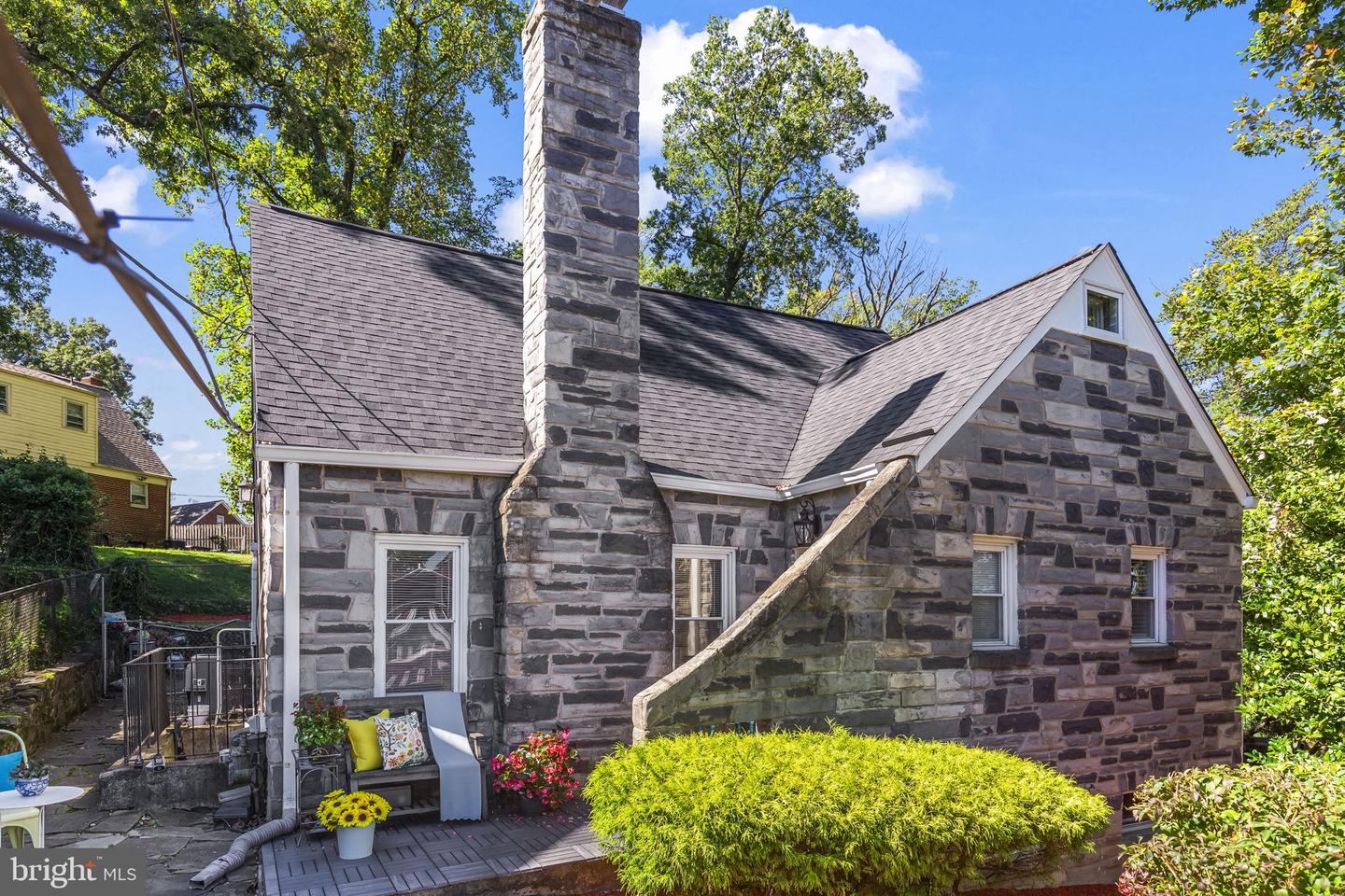 3429 HIGHWOOD DR SE, WASHINGTON, District Of Columbia 20020, 3 Bedrooms Bedrooms, ,2 BathroomsBathrooms,Residential,For sale,3429 HIGHWOOD DR SE,DCDC2220186 MLS # DCDC2220186