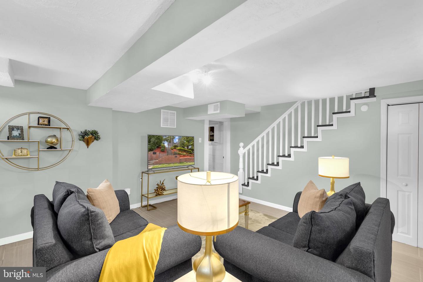 3429 HIGHWOOD DR SE, WASHINGTON, District Of Columbia 20020, 3 Bedrooms Bedrooms, ,2 BathroomsBathrooms,Residential,For sale,3429 HIGHWOOD DR SE,DCDC2220186 MLS # DCDC2220186