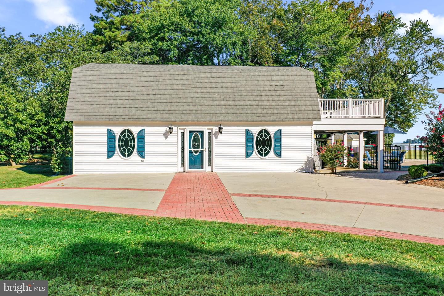 668 EDGEWATER LN, MONTROSS, Virginia 22520, 4 Bedrooms Bedrooms, ,3 BathroomsBathrooms,Residential,For sale,668 EDGEWATER LN,VAWE2009684 MLS # VAWE2009684