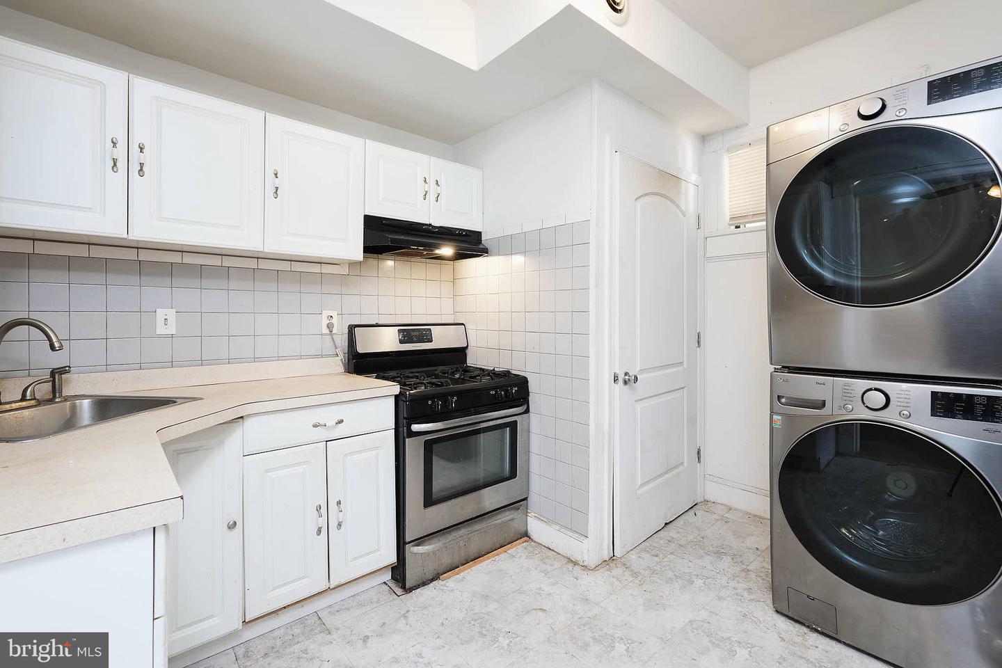 322 RALEIGH ST SE, WASHINGTON, District Of Columbia 20032, 2 Bedrooms Bedrooms, ,1 BathroomBathrooms,Residential,For sale,322 RALEIGH ST SE,DCDC2220328 MLS # DCDC2220328