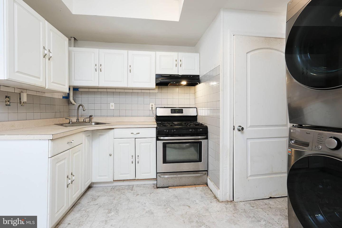 322 RALEIGH ST SE, WASHINGTON, District Of Columbia 20032, 2 Bedrooms Bedrooms, ,1 BathroomBathrooms,Residential,For sale,322 RALEIGH ST SE,DCDC2220328 MLS # DCDC2220328