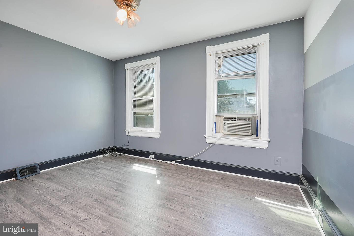 322 RALEIGH ST SE, WASHINGTON, District Of Columbia 20032, 2 Bedrooms Bedrooms, ,1 BathroomBathrooms,Residential,For sale,322 RALEIGH ST SE,DCDC2220328 MLS # DCDC2220328