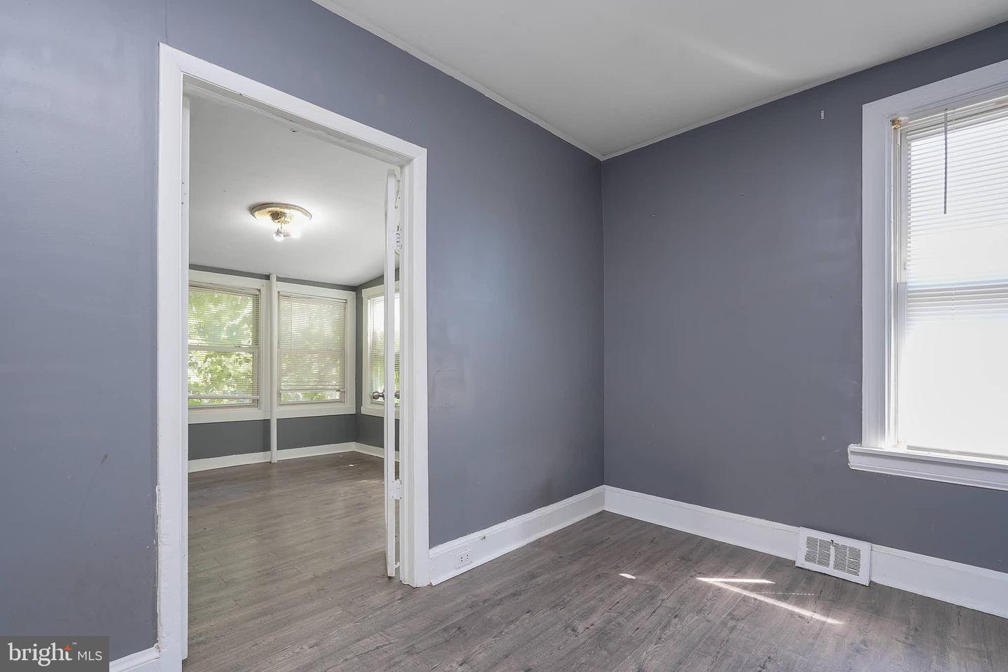 322 RALEIGH ST SE, WASHINGTON, District Of Columbia 20032, 2 Bedrooms Bedrooms, ,1 BathroomBathrooms,Residential,For sale,322 RALEIGH ST SE,DCDC2220328 MLS # DCDC2220328