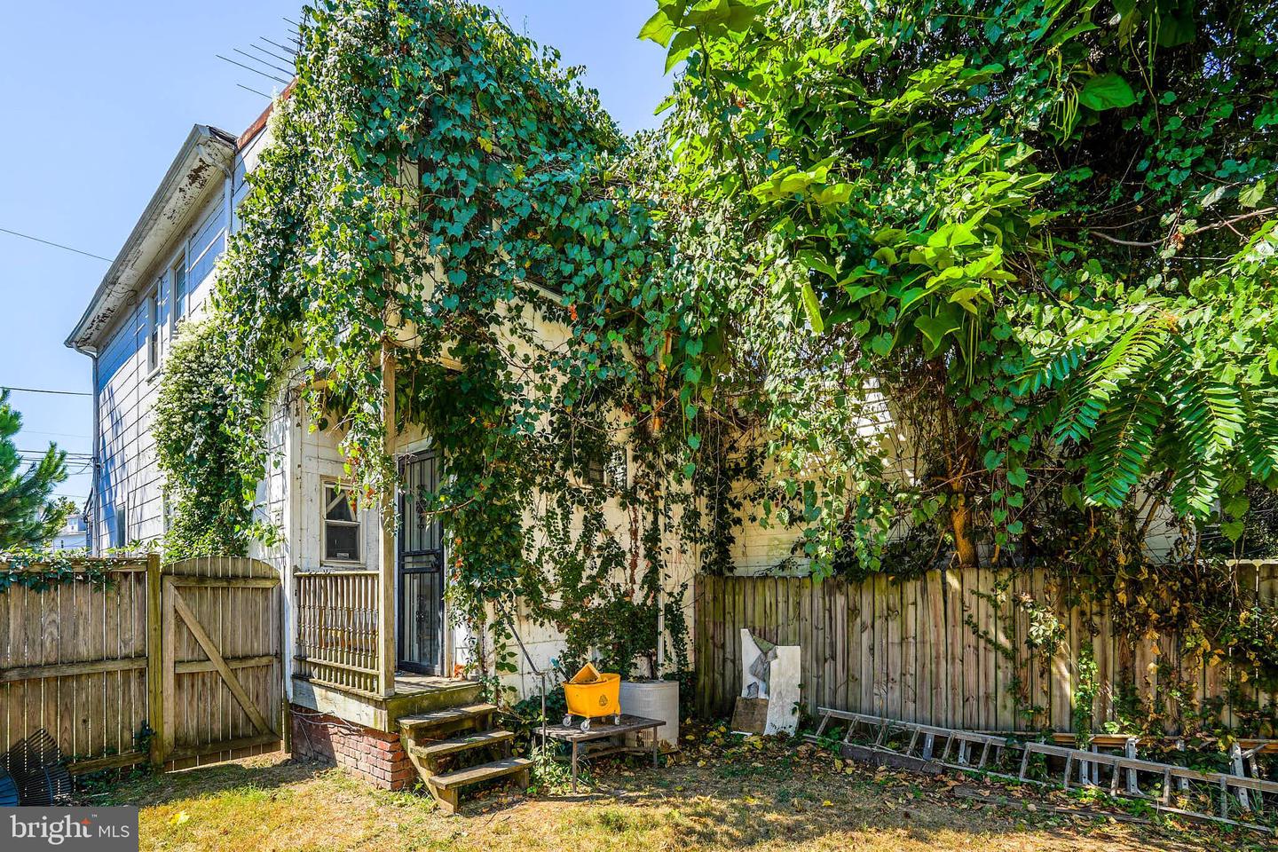 322 RALEIGH ST SE, WASHINGTON, District Of Columbia 20032, 2 Bedrooms Bedrooms, ,1 BathroomBathrooms,Residential,For sale,322 RALEIGH ST SE,DCDC2220328 MLS # DCDC2220328