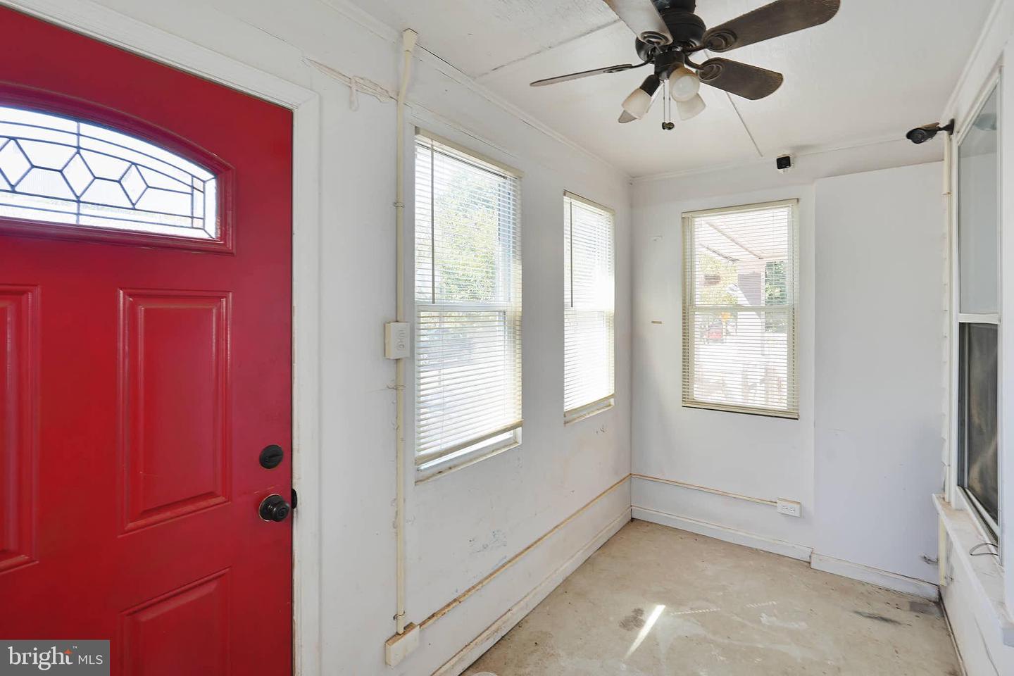 322 RALEIGH ST SE, WASHINGTON, District Of Columbia 20032, 2 Bedrooms Bedrooms, ,1 BathroomBathrooms,Residential,For sale,322 RALEIGH ST SE,DCDC2220328 MLS # DCDC2220328