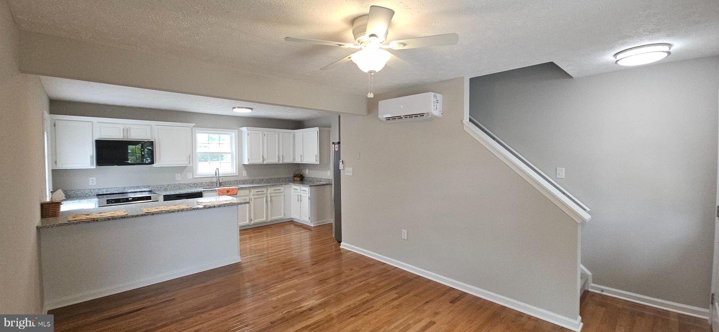 115 ROBIN AVE, STEPHENS CITY, Virginia 22655, 3 Bedrooms Bedrooms, ,2 BathroomsBathrooms,Residential,For sale,115 ROBIN AVE,VAFV2036624 MLS # VAFV2036624