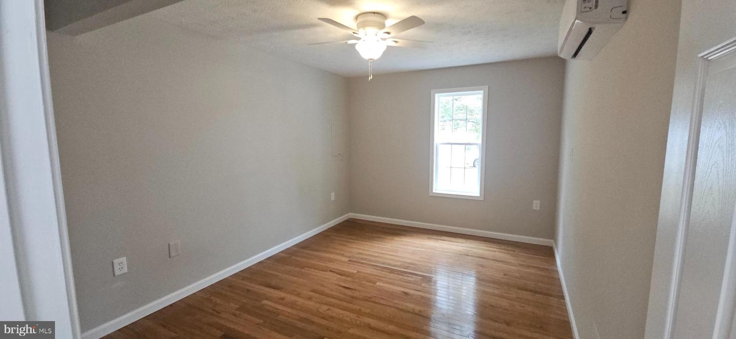 115 ROBIN AVE, STEPHENS CITY, Virginia 22655, 3 Bedrooms Bedrooms, ,2 BathroomsBathrooms,Residential,For sale,115 ROBIN AVE,VAFV2036624 MLS # VAFV2036624