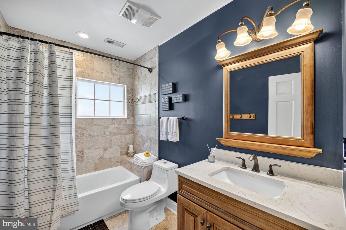 2714 HUNTER MILL RD, OAKTON, Virginia 22124, 4 Bedrooms Bedrooms, 16 Rooms Rooms,3 BathroomsBathrooms,Residential,For sale,2714 HUNTER MILL RD,VAFX2265080 MLS # VAFX2265080