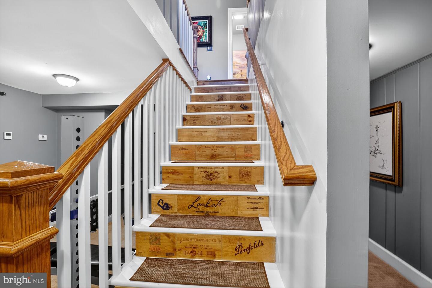 2714 HUNTER MILL RD, OAKTON, Virginia 22124, 4 Bedrooms Bedrooms, 16 Rooms Rooms,3 BathroomsBathrooms,Residential,For sale,2714 HUNTER MILL RD,VAFX2265080 MLS # VAFX2265080