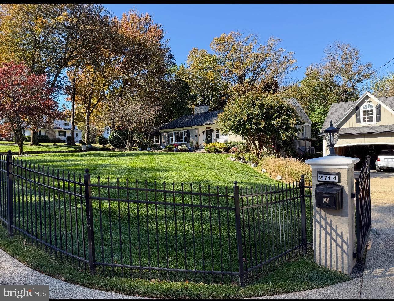 2714 HUNTER MILL RD, OAKTON, Virginia 22124, 4 Bedrooms Bedrooms, 16 Rooms Rooms,3 BathroomsBathrooms,Residential,For sale,2714 HUNTER MILL RD,VAFX2265080 MLS # VAFX2265080