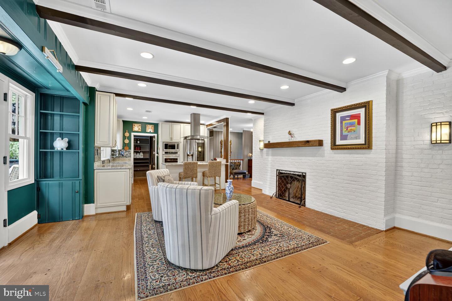 2714 HUNTER MILL RD, OAKTON, Virginia 22124, 4 Bedrooms Bedrooms, 16 Rooms Rooms,3 BathroomsBathrooms,Residential,For sale,2714 HUNTER MILL RD,VAFX2265080 MLS # VAFX2265080