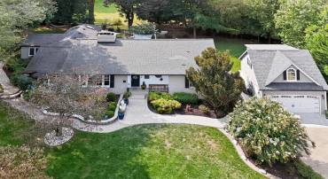 2714 HUNTER MILL RD, OAKTON, Virginia 22124, 4 Bedrooms Bedrooms, 16 Rooms Rooms,3 BathroomsBathrooms,Residential,For sale,2714 HUNTER MILL RD,VAFX2265080 MLS # VAFX2265080