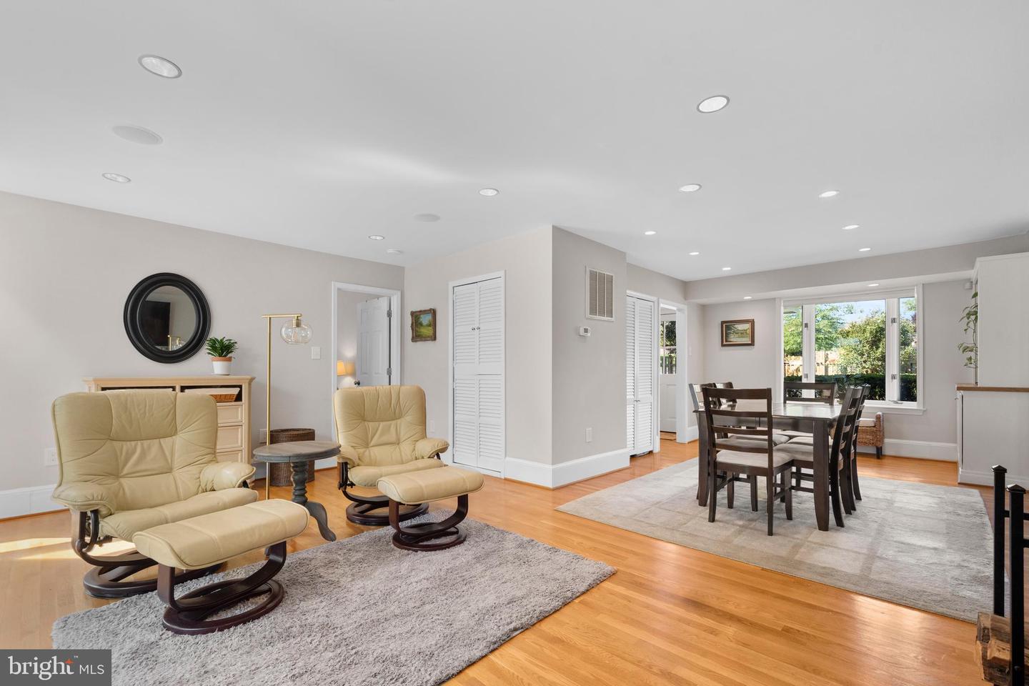 2119 WESTMORELAND ST, FALLS CHURCH, Virginia 22043, 3 Bedrooms Bedrooms, ,3 BathroomsBathrooms,Residential,For sale,2119 WESTMORELAND ST,VAFX2265246 MLS # VAFX2265246