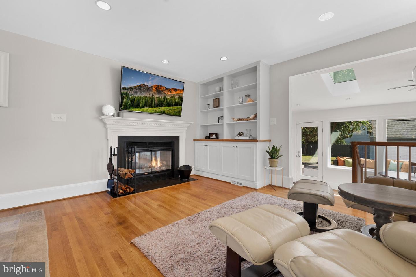 2119 WESTMORELAND ST, FALLS CHURCH, Virginia 22043, 3 Bedrooms Bedrooms, ,3 BathroomsBathrooms,Residential,For sale,2119 WESTMORELAND ST,VAFX2265246 MLS # VAFX2265246