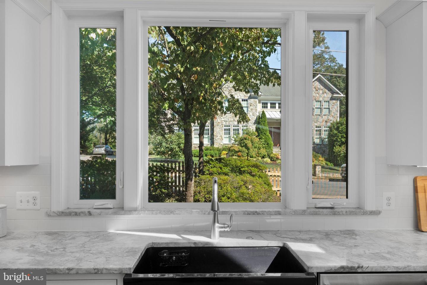 2119 WESTMORELAND ST, FALLS CHURCH, Virginia 22043, 3 Bedrooms Bedrooms, ,3 BathroomsBathrooms,Residential,For sale,2119 WESTMORELAND ST,VAFX2265246 MLS # VAFX2265246
