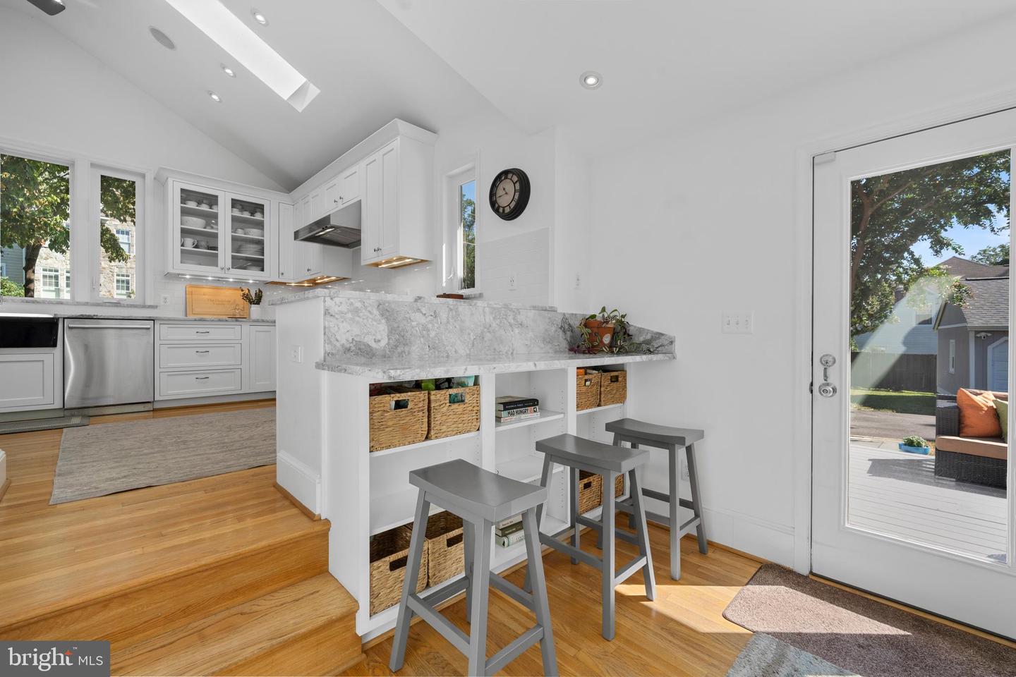 2119 WESTMORELAND ST, FALLS CHURCH, Virginia 22043, 3 Bedrooms Bedrooms, ,3 BathroomsBathrooms,Residential,For sale,2119 WESTMORELAND ST,VAFX2265246 MLS # VAFX2265246