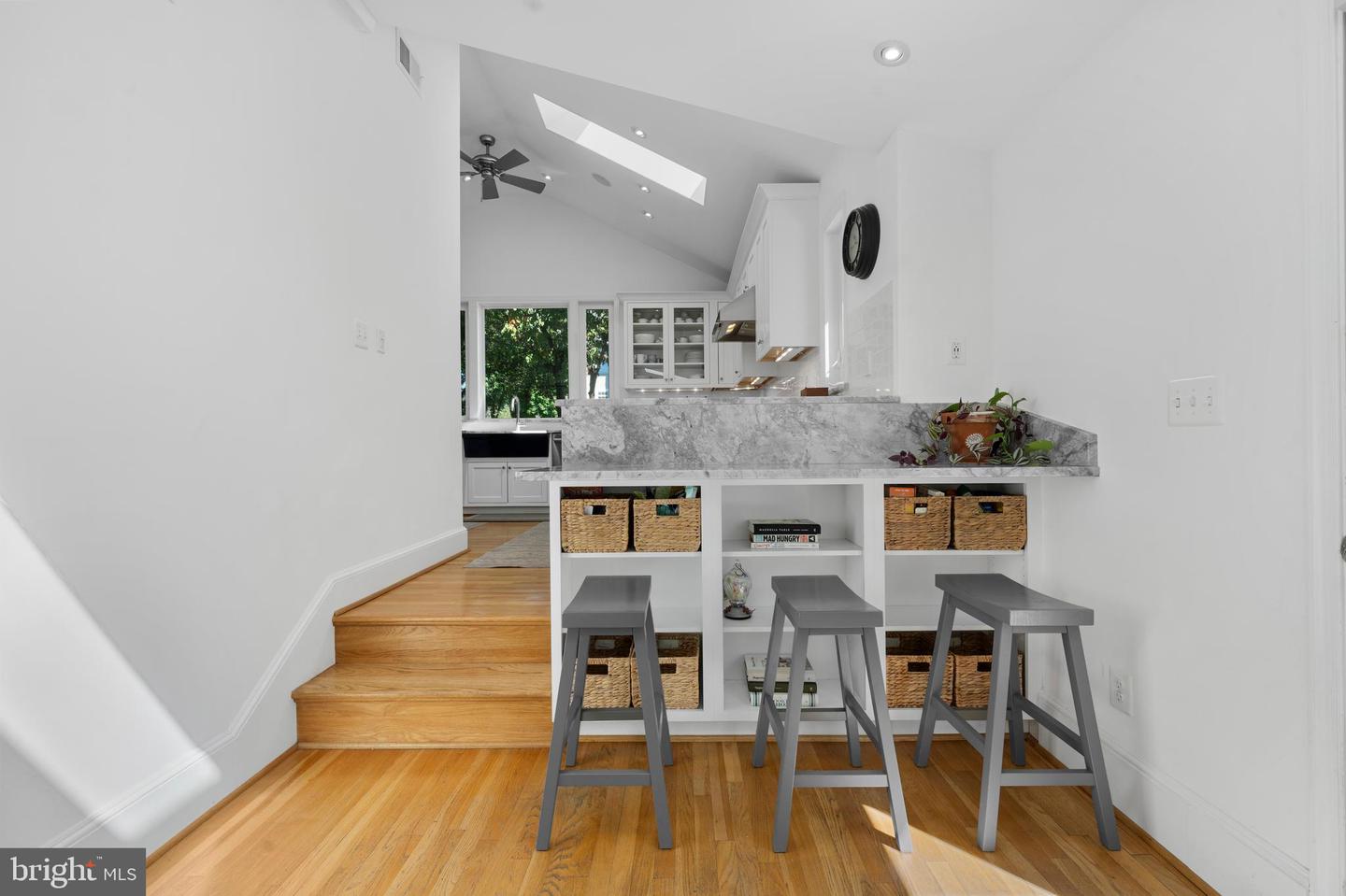 2119 WESTMORELAND ST, FALLS CHURCH, Virginia 22043, 3 Bedrooms Bedrooms, ,3 BathroomsBathrooms,Residential,For sale,2119 WESTMORELAND ST,VAFX2265246 MLS # VAFX2265246